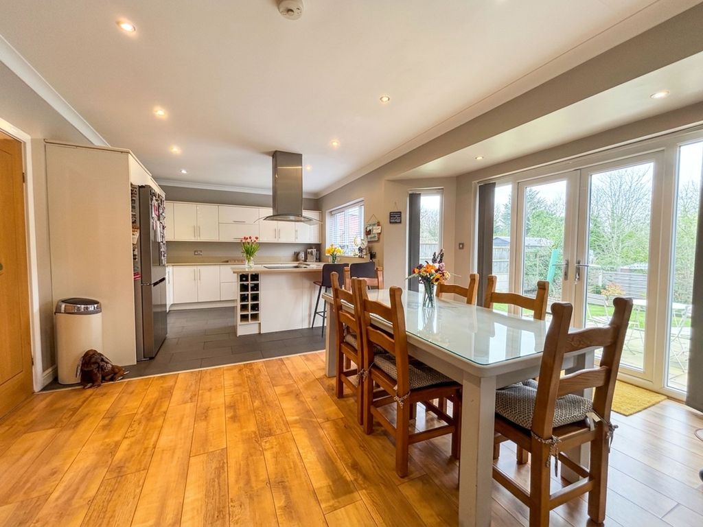 Property photo 3 of 30