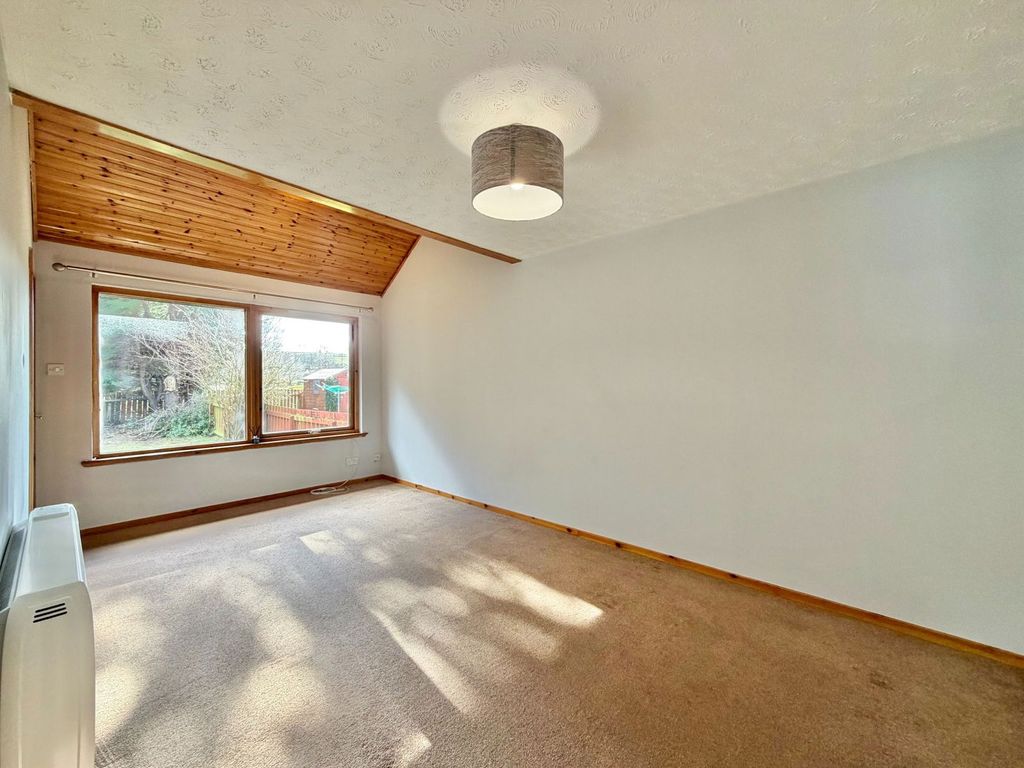 Additional image 4 of 2 bed flat for sale79 Drumdevan Road, Inverness IV2