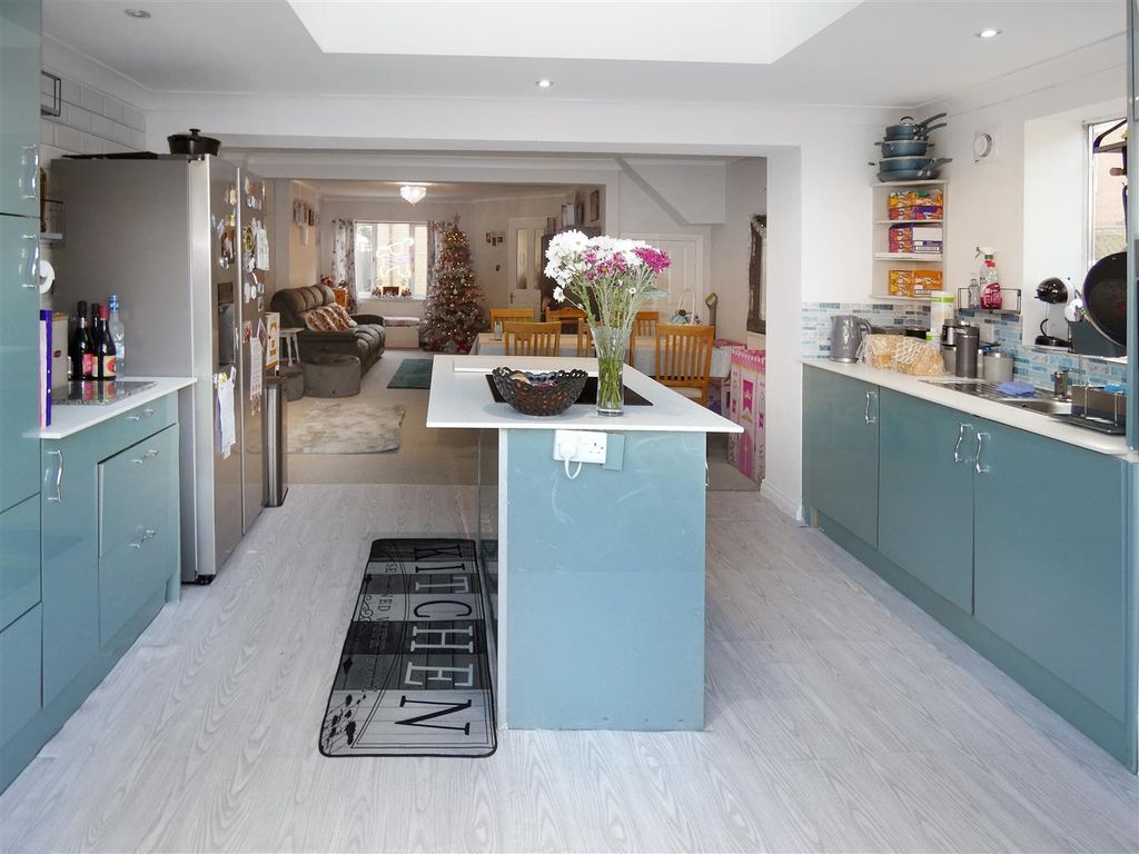 Property photo 3 of 18 P1070723.Jpg