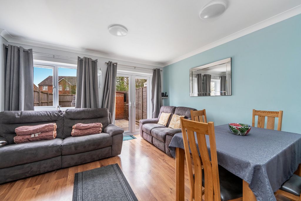 Property photo 3 of 17