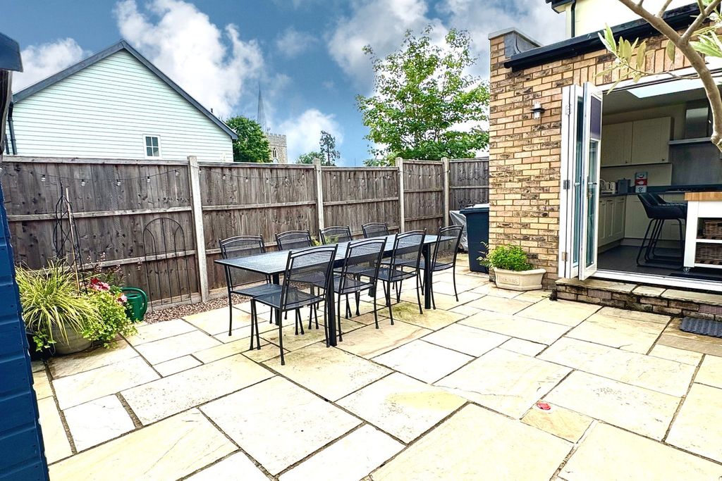 Property photo 3 of 15