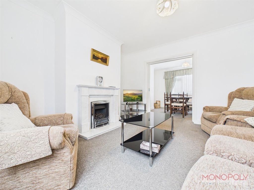 Property photo 3 of 26 Cam01943G0-Pr0563-Still006.Jpg