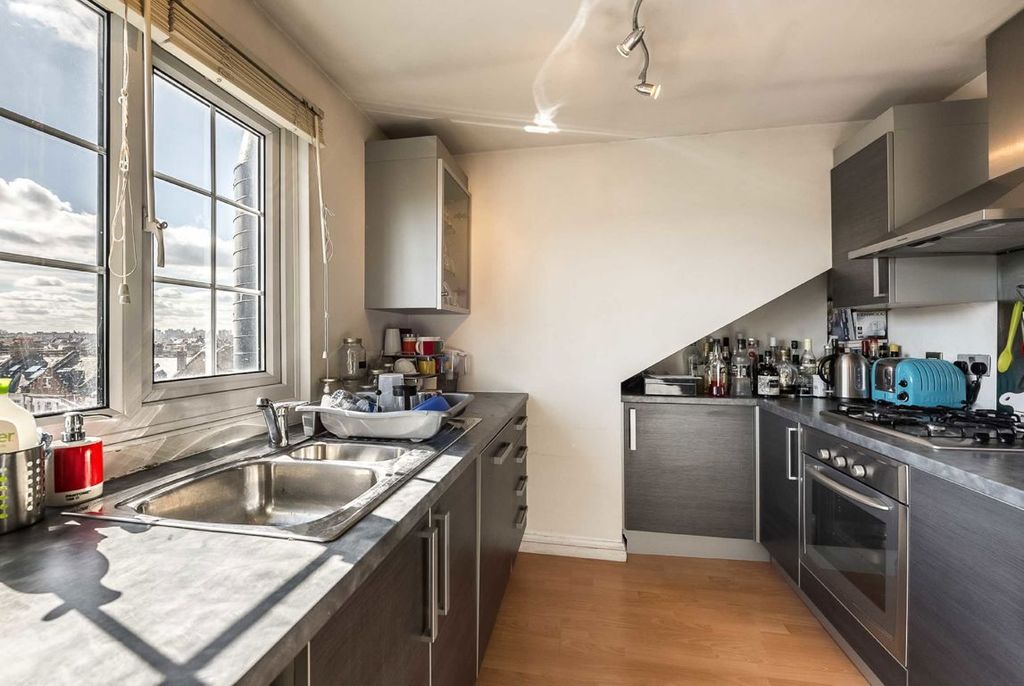 Property photo 2 of 4