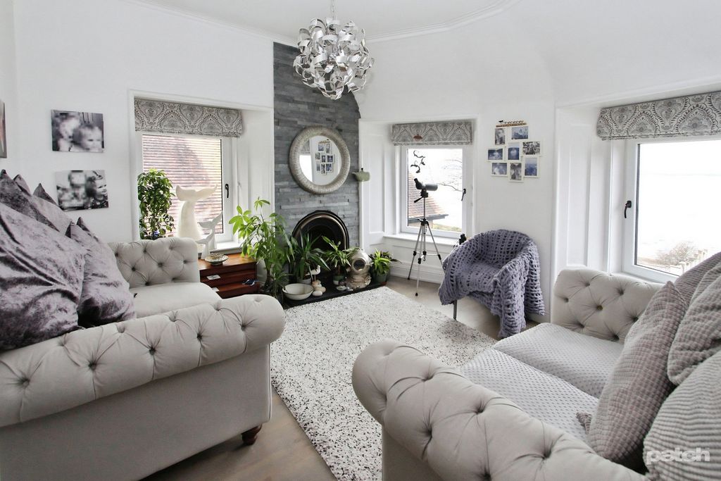 Property photo 2 of 29