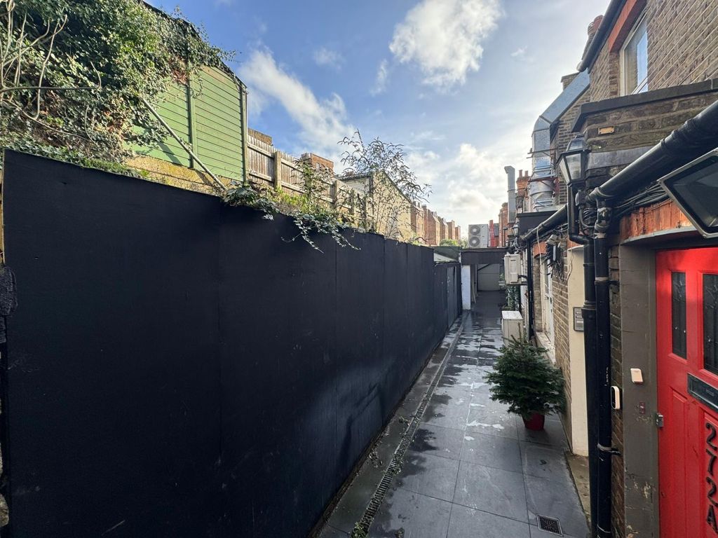 Property photo 3 of 6 Photo 3