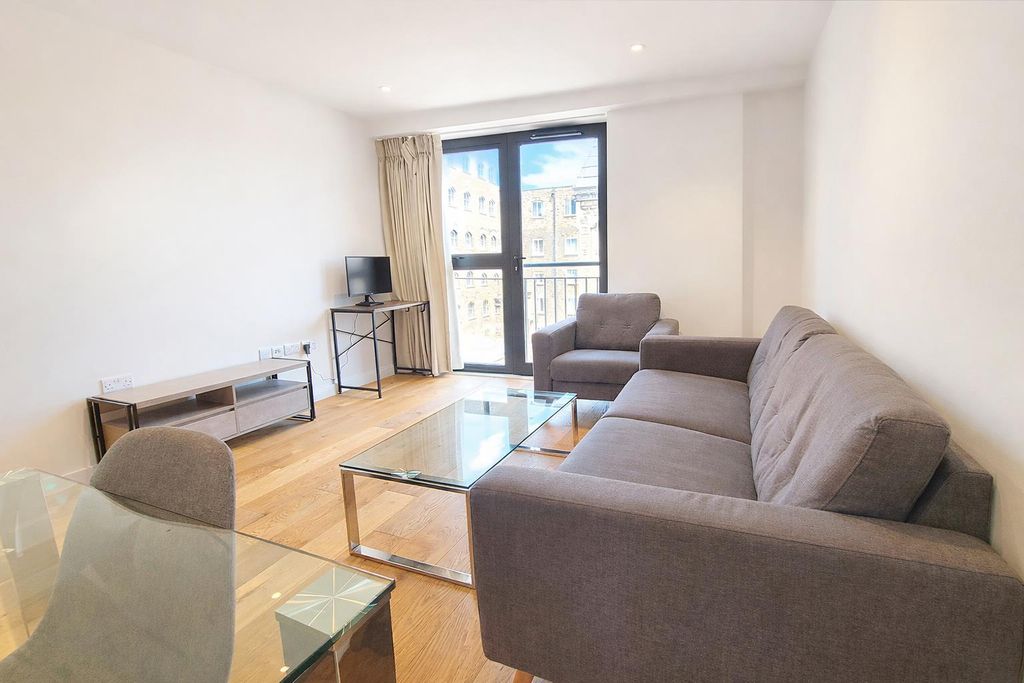 Property photo 2 of 7