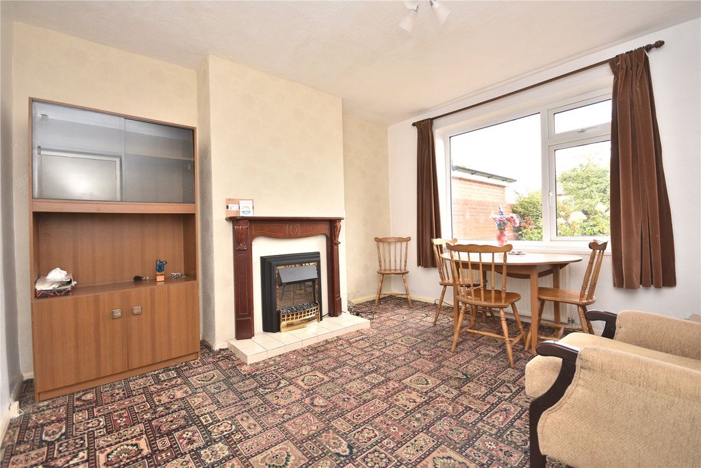 Property photo 3 of 17 Picture No. 12