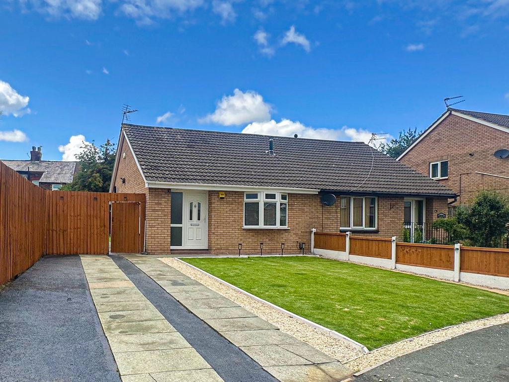 Property photo 1 of 13 Photo 13