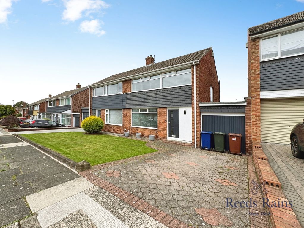 Property photo 1 of 17 Pbox-Img.Jpg
