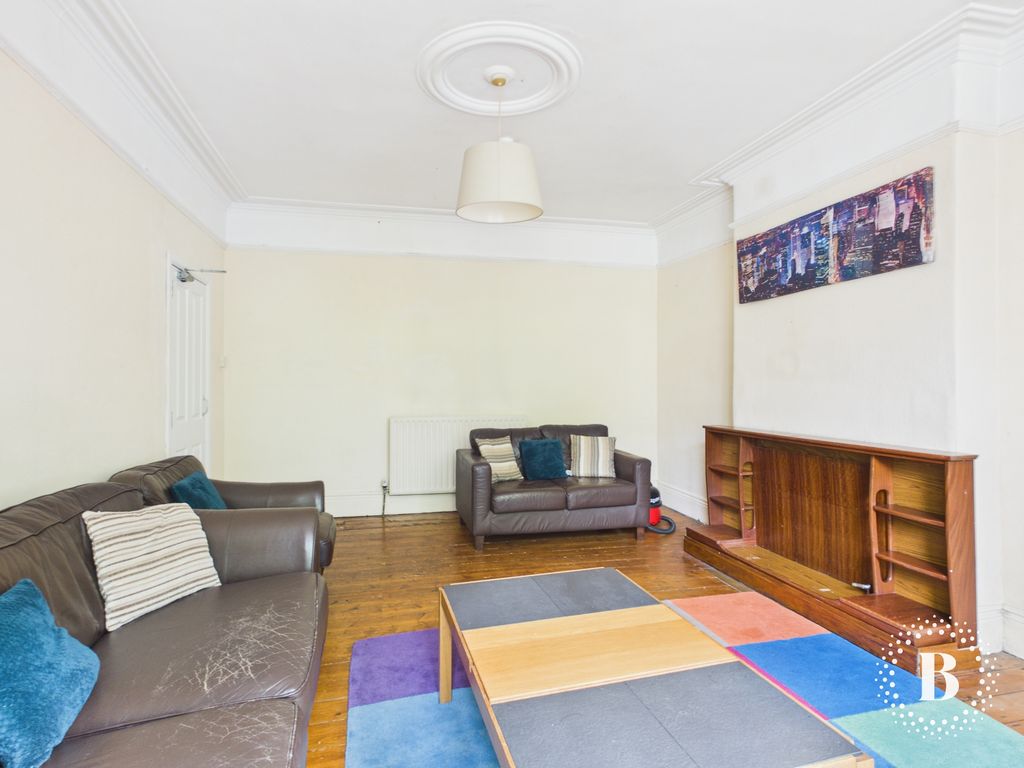 Property photo 3 of 26