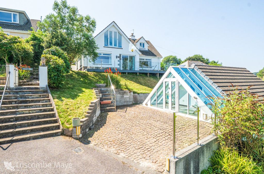 Property photo 1 of 24