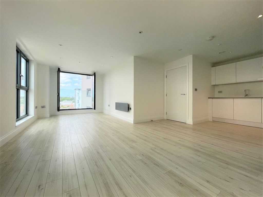Property photo 1 of 9 Living Room