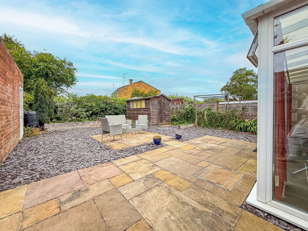 Property photo 2 of 13 4877414