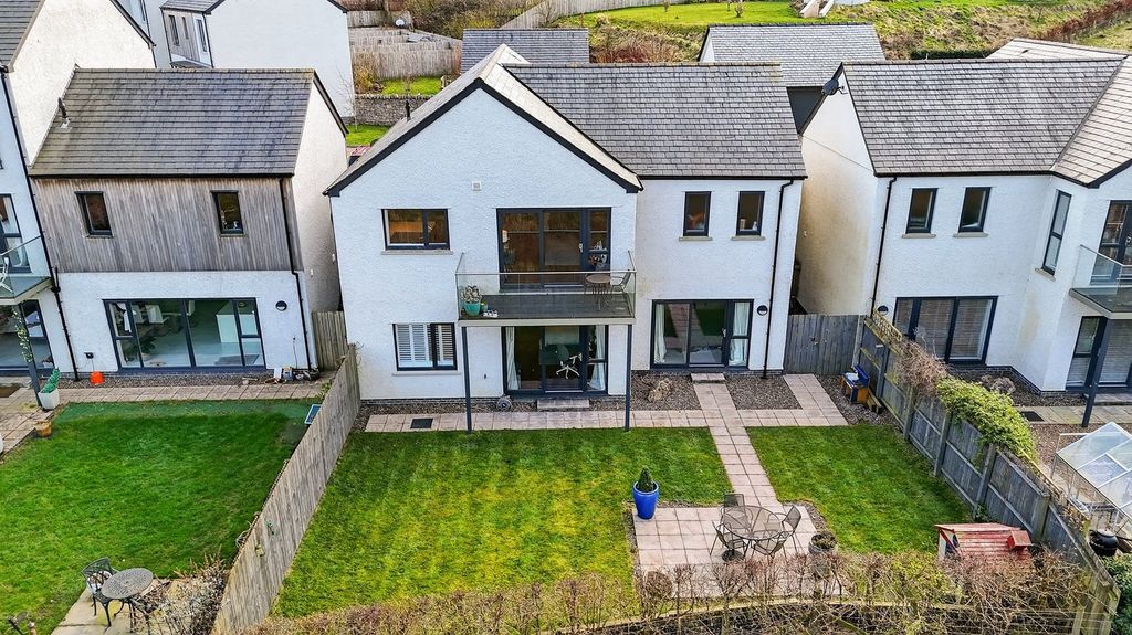 Property photo 1 of 38