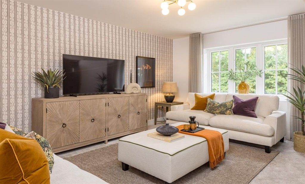 Property photo 3 of 11 Lounge