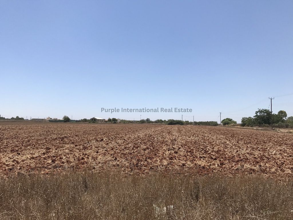 Property photo 2 of 3