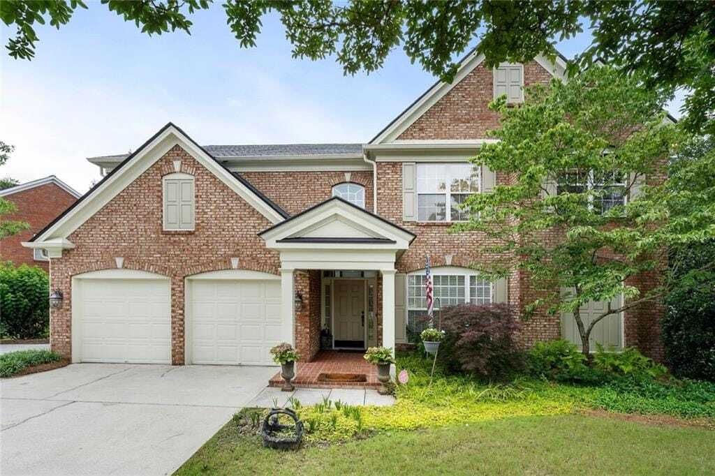 Property photo 1 of 31