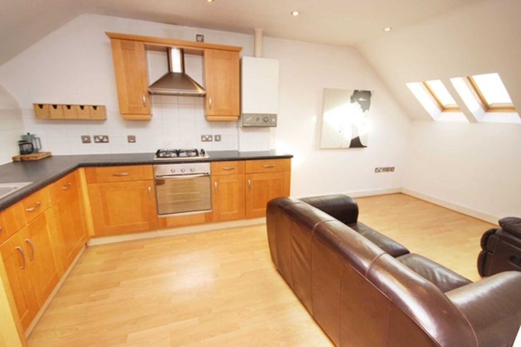 Property photo 1 of 8