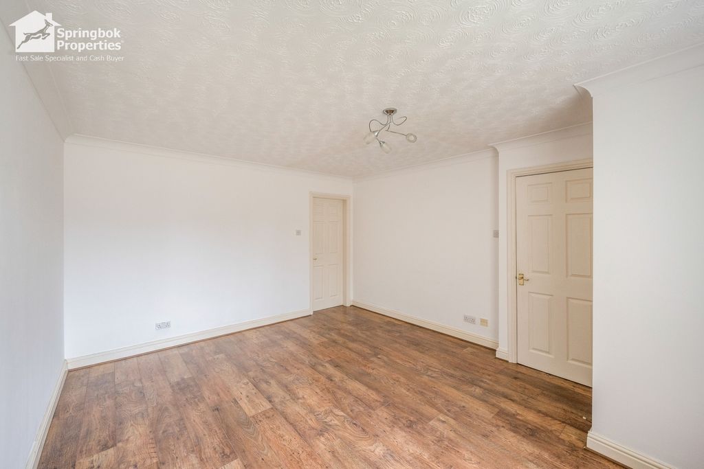 Property photo 3 of 14 Image 2