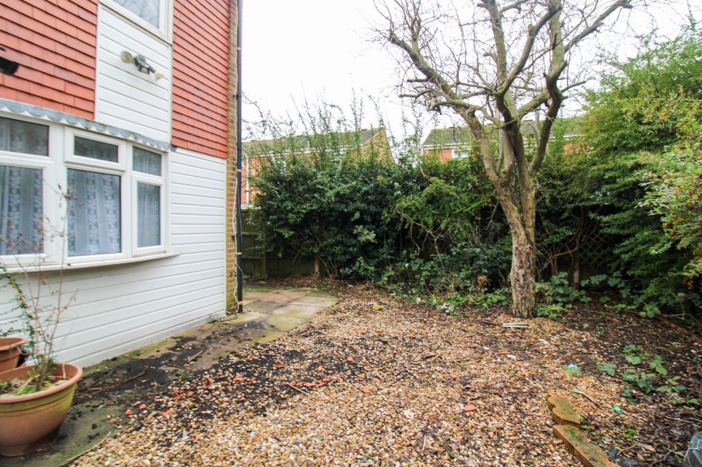 Property photo 2 of 15