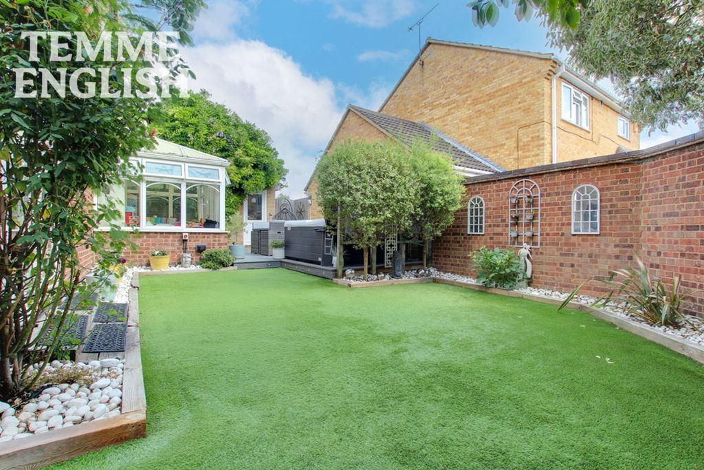 Property photo 2 of 30