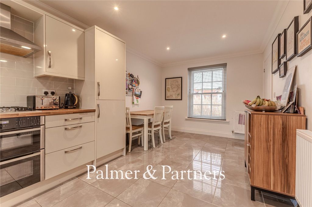 Property photo 3 of 26 Picture No. 04