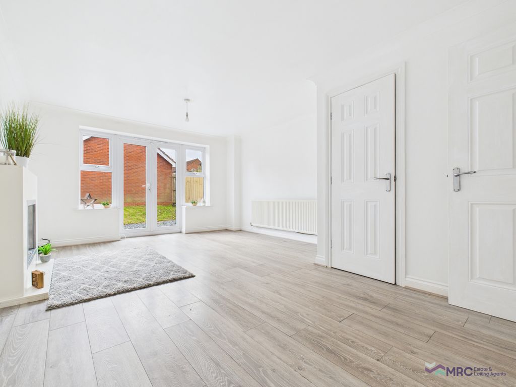 Property photo 3 of 17 Gallery