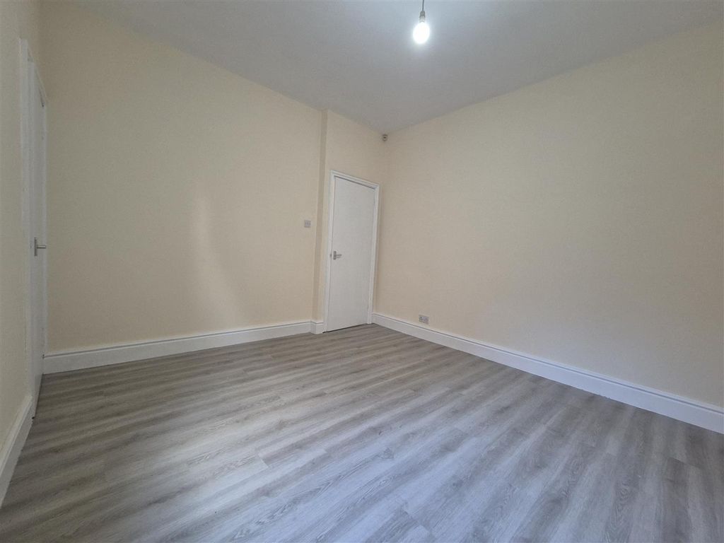 Property photo 3 of 19 20251210_134059.Jpg