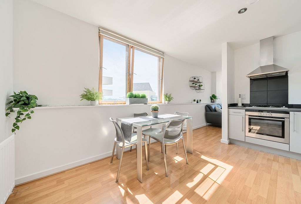 Property photo 3 of 11 1317388-17-68651c...