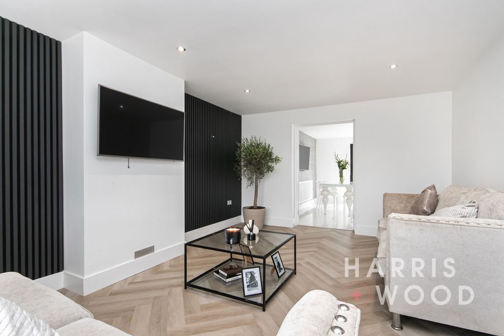 Property photo 3 of 40 4406774