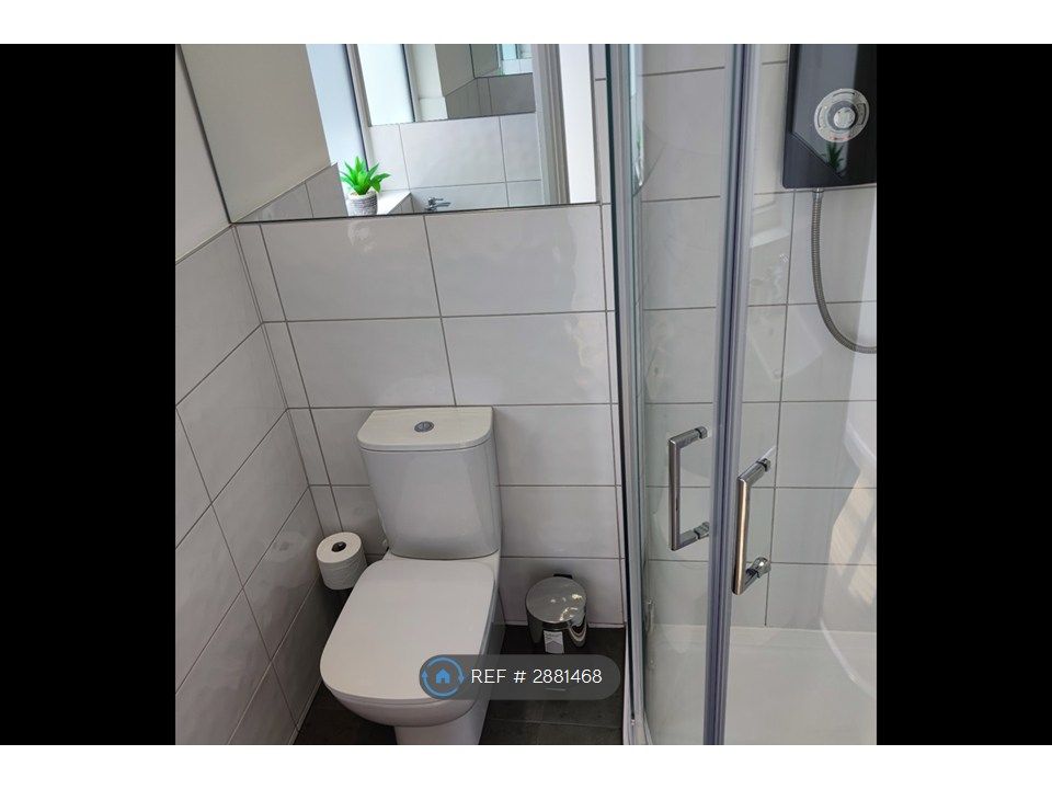 Property photo 3 of 25