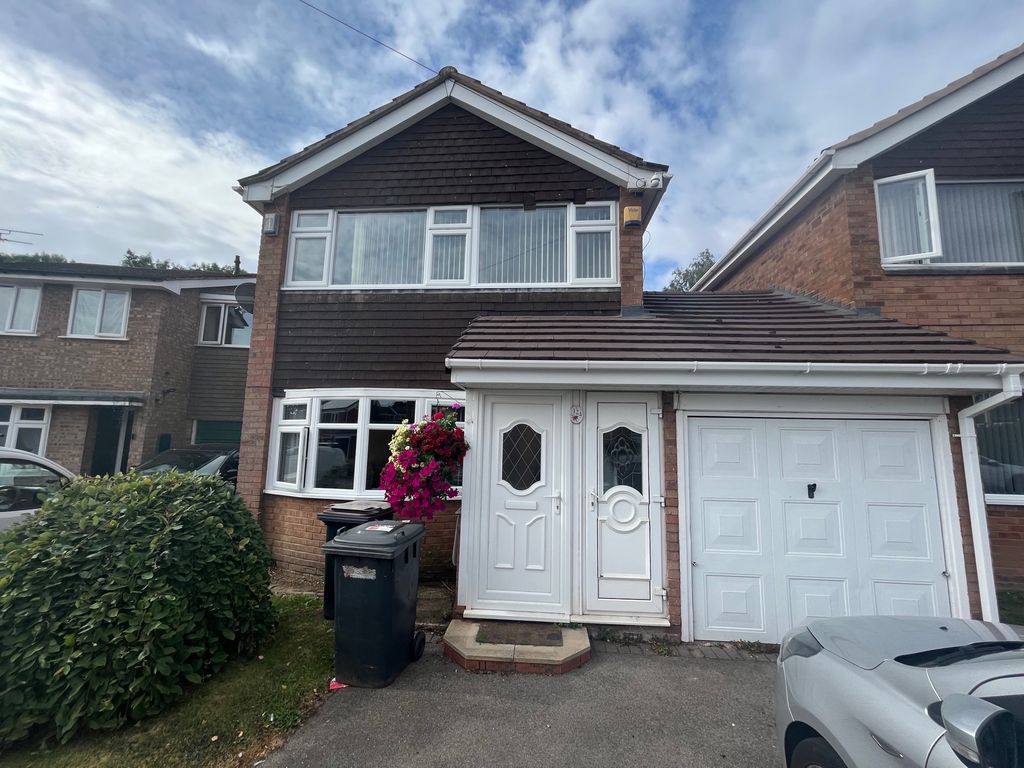 Property photo 1 of 9 Front