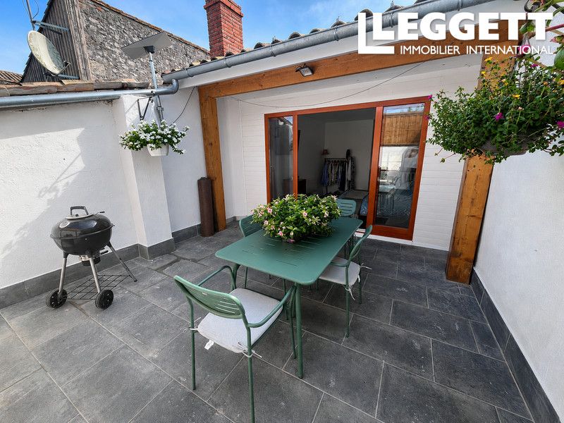 Property photo 2 of 10