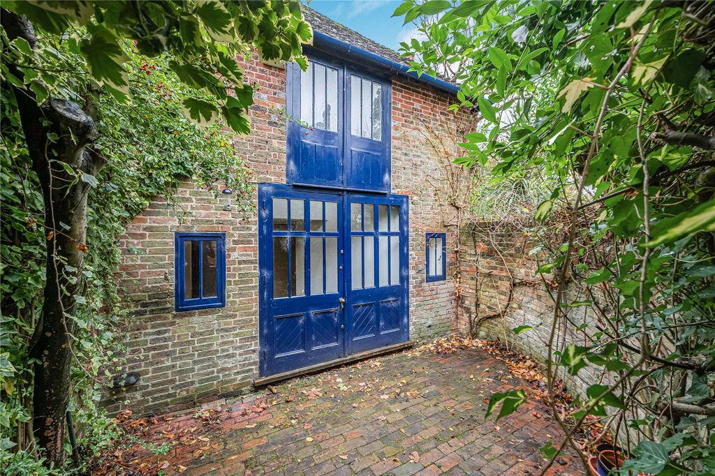 Property photo 1 of 16 Kings Cottage