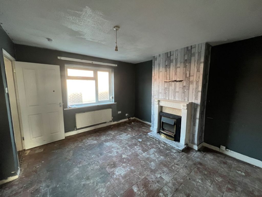 Property photo 3 of 21