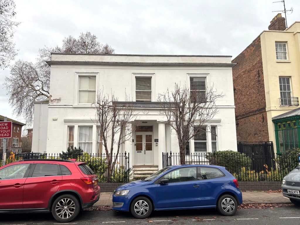 Property photo 1 of 8 Front