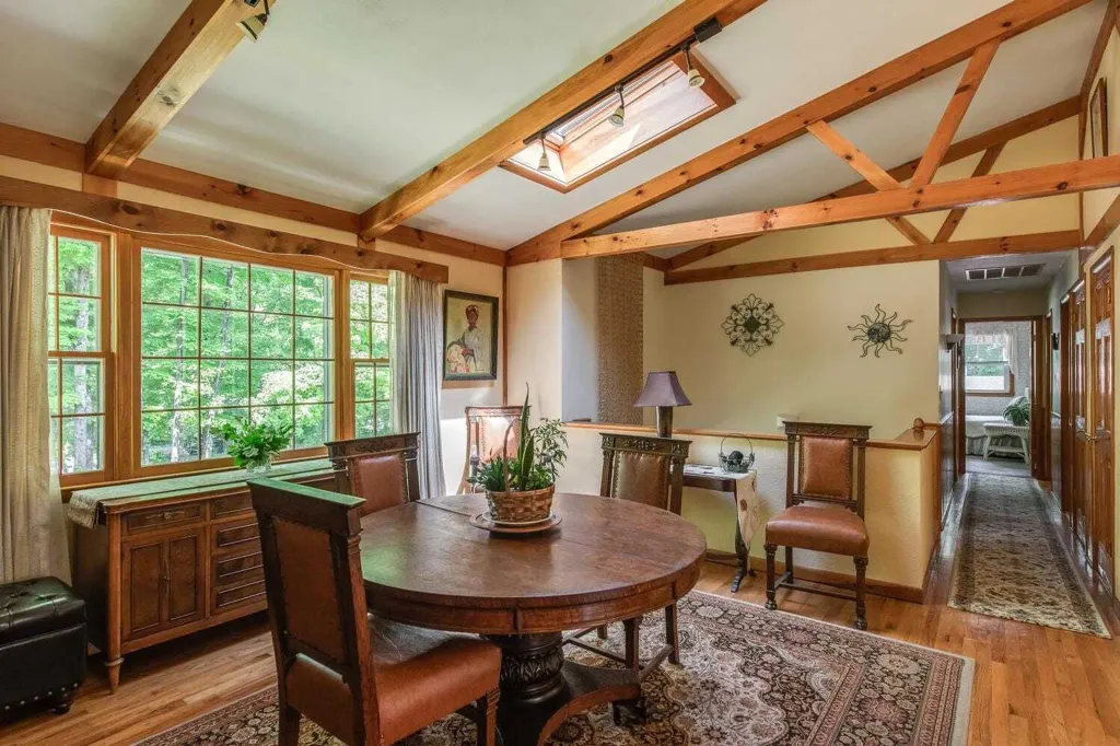 Property photo 1 of 27