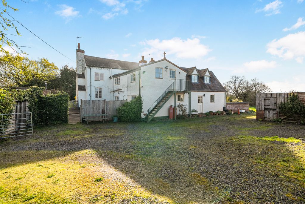 Property photo 2 of 25 1437312-2-69ce92F51034