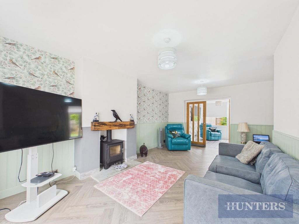 Property photo 3 of 18 Cam03444G0-Pr0086-Still004.Jpg