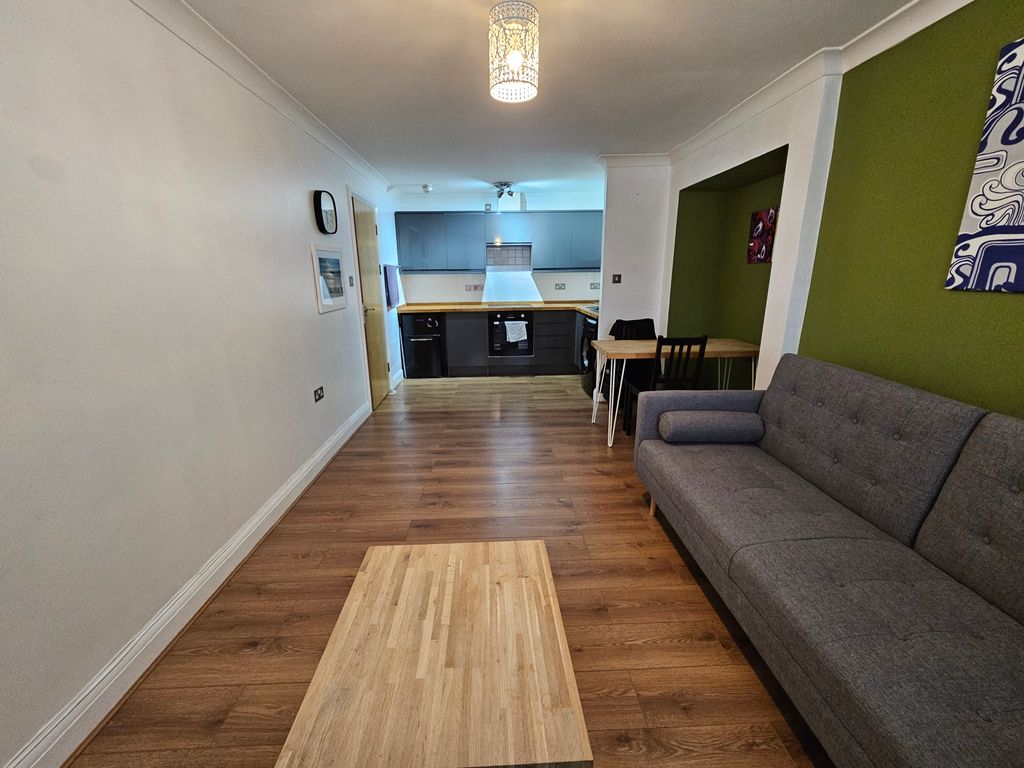 Property photo 2 of 7 Image