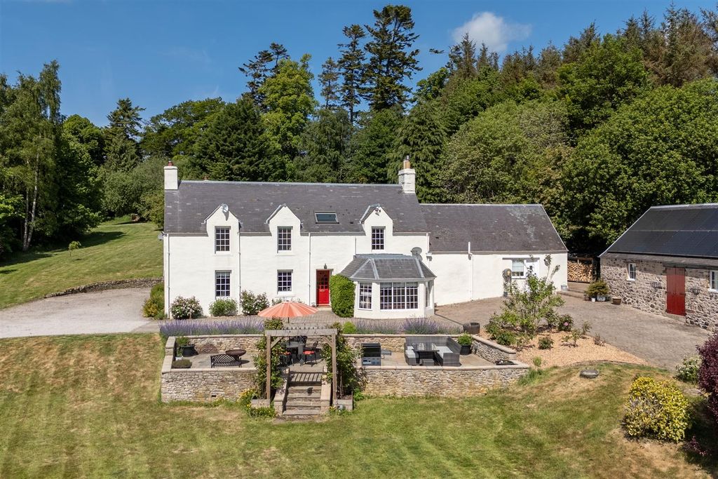 Property photo 1 of 48 Thickside_House_Externals-03.Jpg