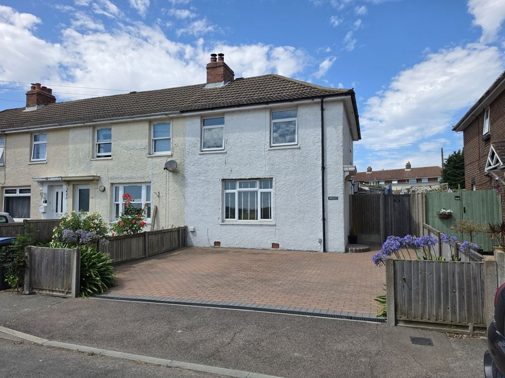 Property photo 2 of 23