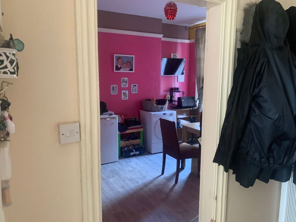 Property photo 3 of 10 Image 3