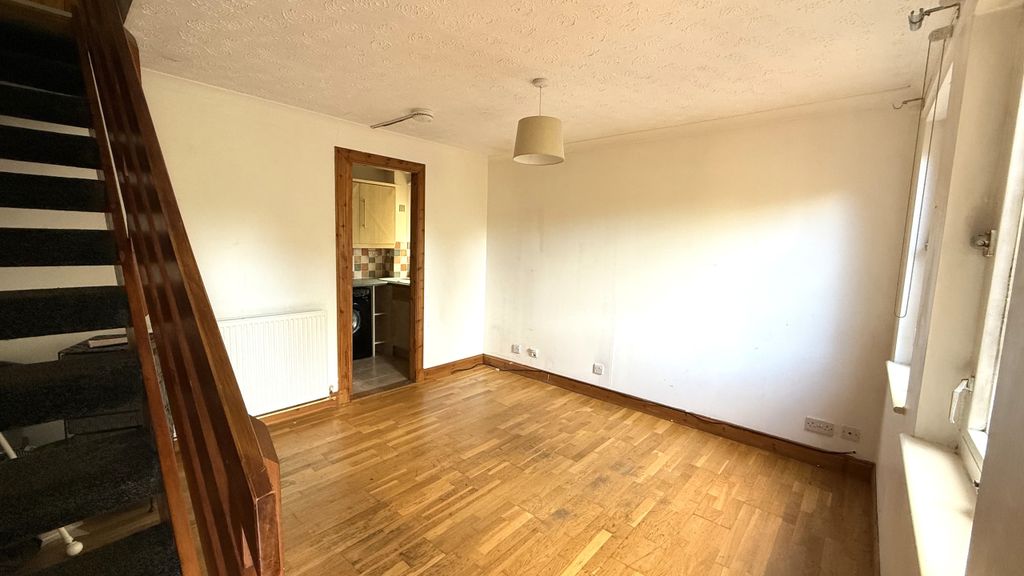 Property photo 3 of 14 3.Jpeg