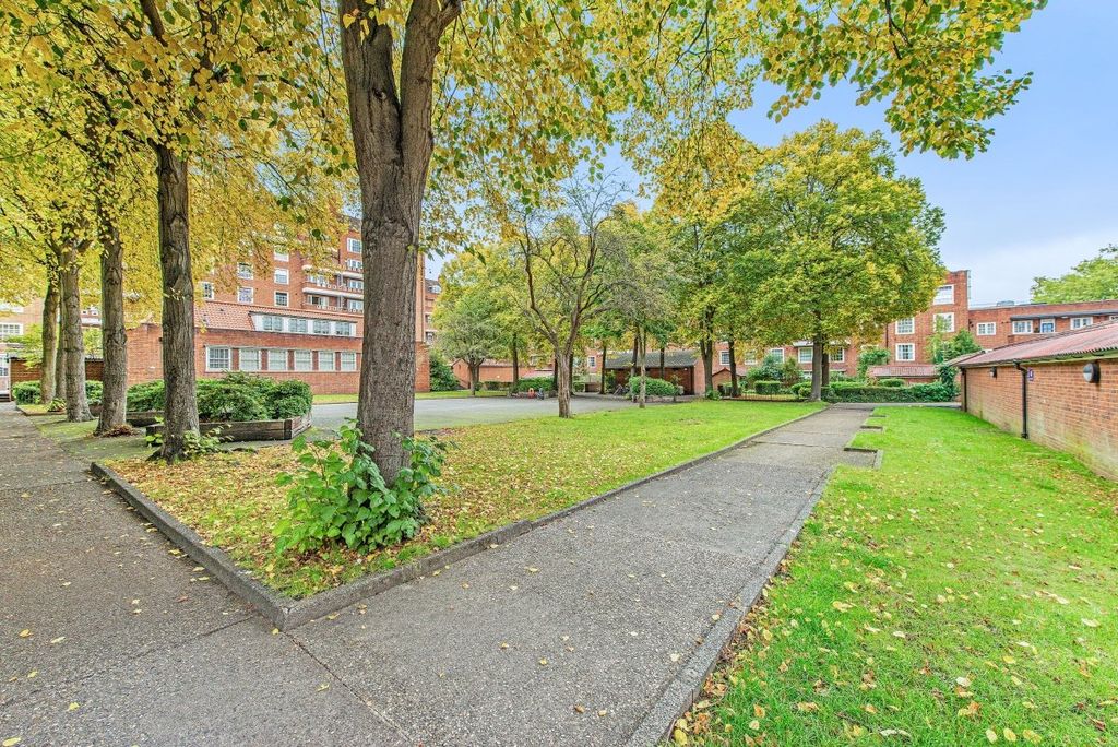 Property photo 2 of 14 31457_Kfh_Sjw_25_Rob