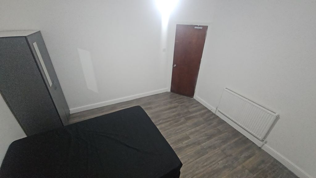 Property photo 3 of 40