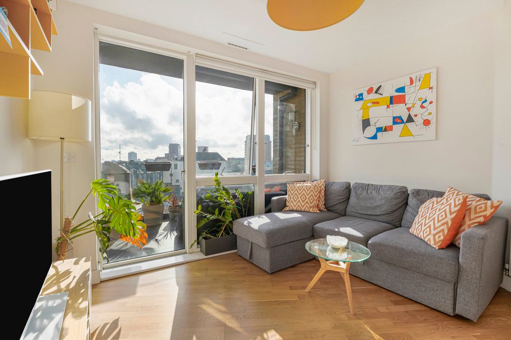 Property photo 1 of 19 Reception Room