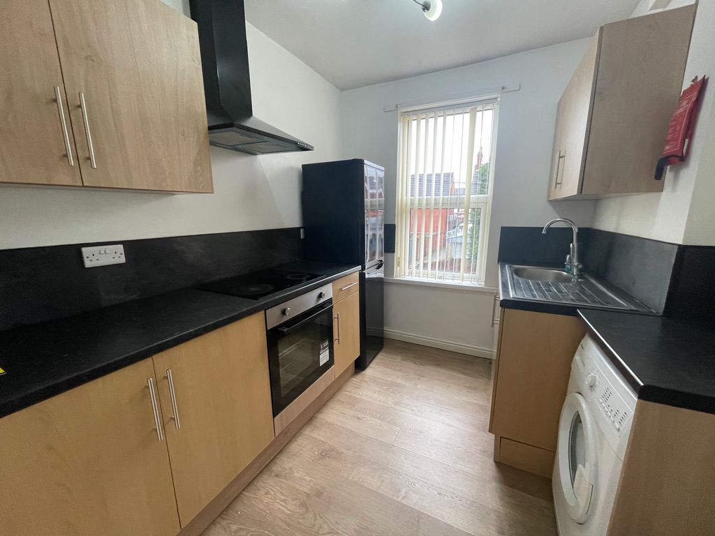 Property photo 2 of 4 Kitchen 