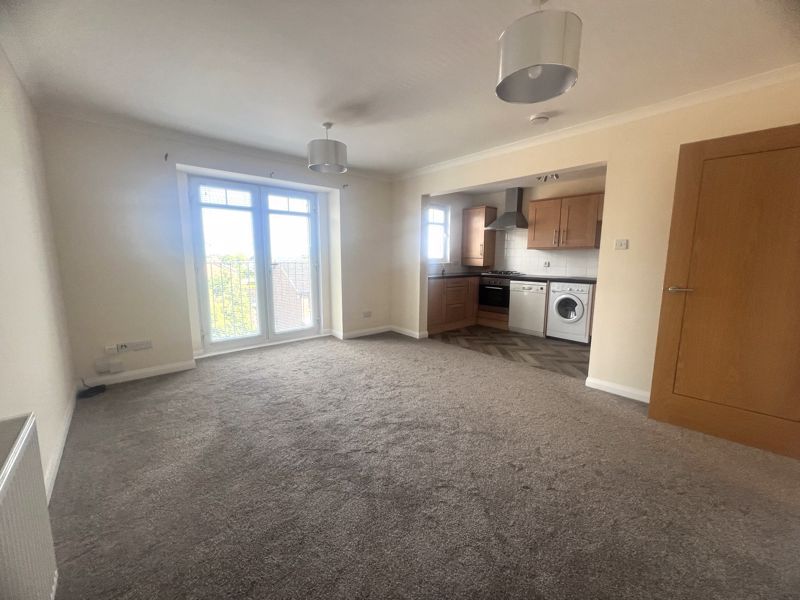 Property photo 3 of 16 Lounge With Open Plan Kitchen