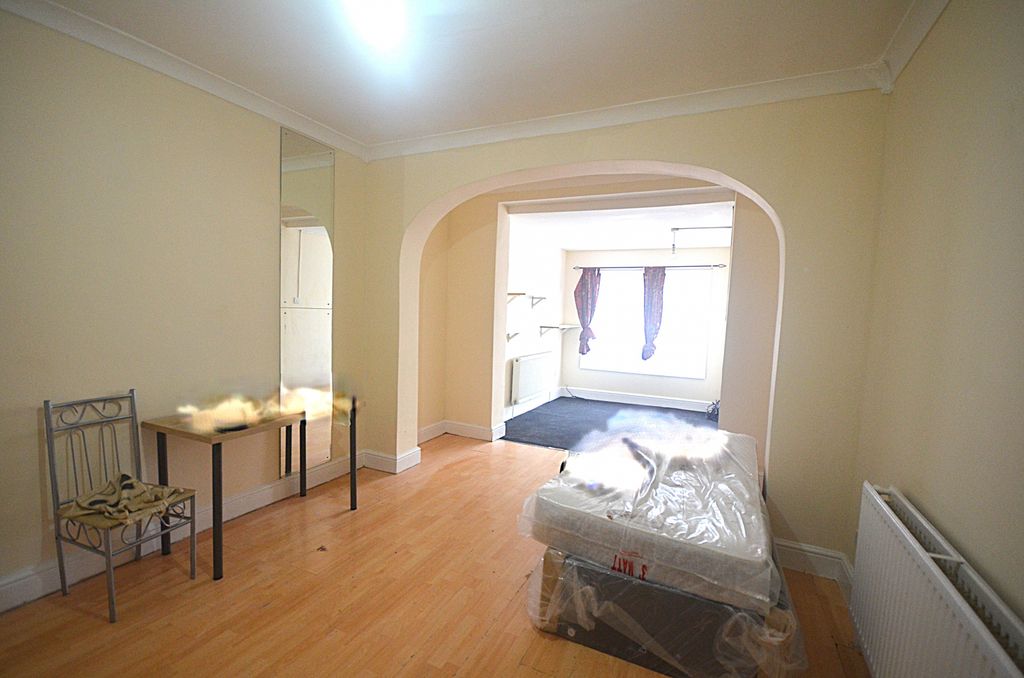 Property photo 3 of 16 Bedroom 2